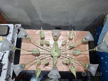 lampadari a soffitto a lampade led di cui uno a 8 