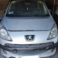 Peugeot 1007 1.4 cod. mot. KFV