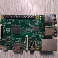 Raspberry Pi 2 Model B V1.1 con Case