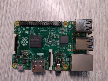 Raspberry Pi 2 Model B V1.1 con Case