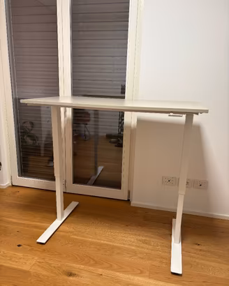 SCRIVANIA TROTTEN IKEA