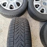 Cerchioni e gomme invernali Fiat 500