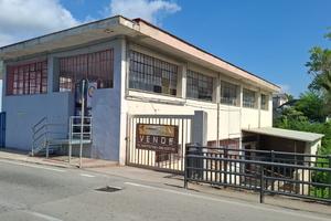 Palazzina due livelli con parcheggio