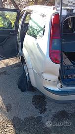 Ford focus station wagon