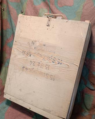 M24/43 STICK GRENADE WOOD BOX. (Stielhandgranate M