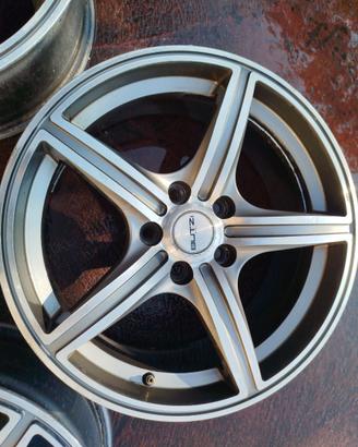 Cerchi in lega 17 golf