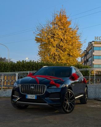 Noleggio Jaguar F pace