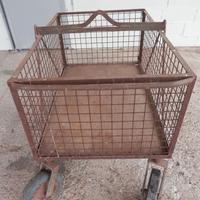 Carrello in ferro con gancio per gru