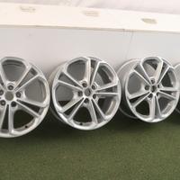 Cerchi in lega Opel Mokka Ampera Astra 17