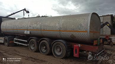 SEMIRIMORCHIO CISTERNA ACERBI PER LIQUAMI 40000L.