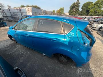 FORD FIESTA 1.0 B 5M 2013 PER RICAMBI