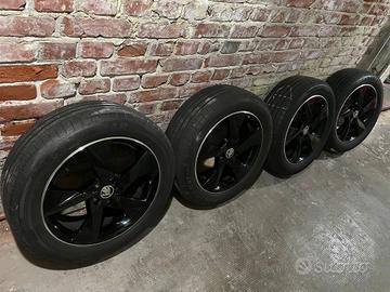 4 cerchi R17 Skoda con gomme Goodyear