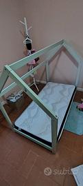 Letto bambini a casetta-capanna montessori