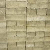 autobloccanti grigi (18 M2 circa)