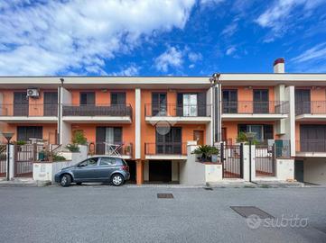 VILLA A SCHIERA A MILAZZO