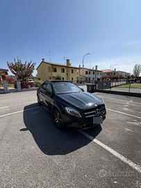 Mercedes Benz GLA 200