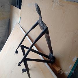 Scultura ferro battuto :50,00 euro.