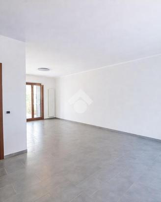 VILLA A SCHIERA A VITERBO