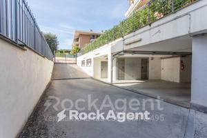 BOX AUTO DOPPIO VIA MARIO FASULO 1, ROMA.