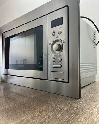 Forno a Microonde da incasso 