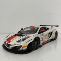 McLaren MP4-12C GT3 1:18 Minichamps