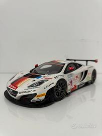 McLaren MP4-12C GT3 1:18 Minichamps