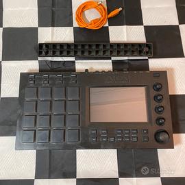 Akai MPC Touch funzionante e accessori originali