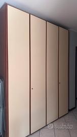 Armadio a 4 ante