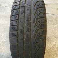 Gomme PIRELLI INVERNALI 215/50 R17