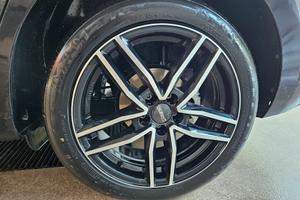 4 Cerchi 17 Dezent 5x100 + Gom Est Falken205/50R17