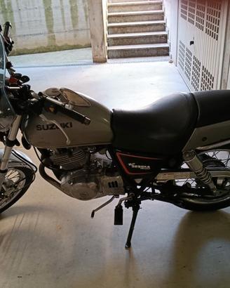 moto suzuki TU 250