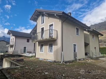 Tresenda villa indipendente nuova