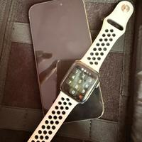 IPHONE 15 PRO 128 GB CON APPLE WATCH 6 SERIES GPS