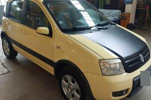 Fiat Panda 4x4 Climbing