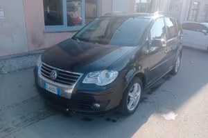 Volkswagen Touran 1.9 TDI 105CV 5 Posti DSG