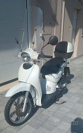 Scarabeo 100 cc  BIANCO
