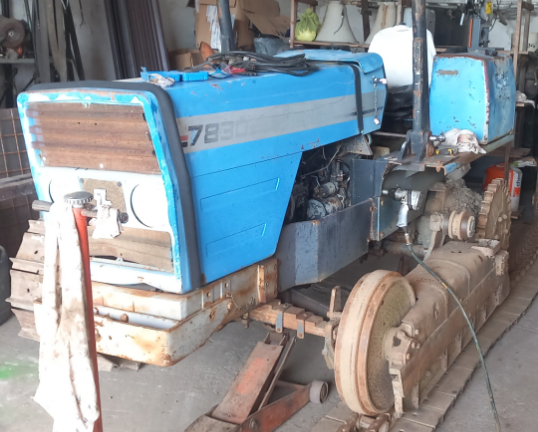 Trattore cingolato landini