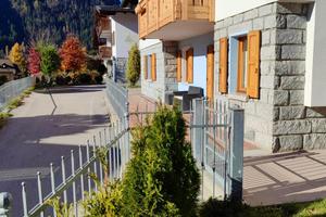 ESTATE a Pinzolo-Carisolo. App. PIANO TERRA