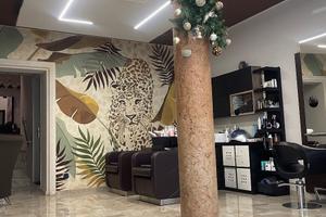 Negozio ex salone di parrucchiera