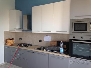 Splendida cucina  come nuova con elettr A+