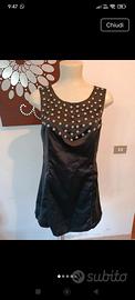 Vestito nero corto raso