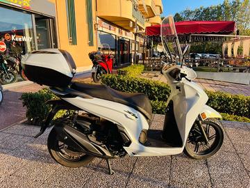 HONDA SH 350 TUTTO INCLUSO ANCHE PASSAGGIO! MINI