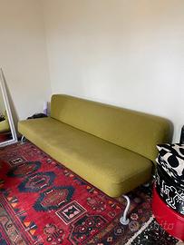 Divano Lunar B&B di J. Irvine