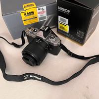 Nikon Zfc con obiettivo Z mc 50mm f 2,8