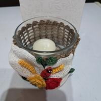 portacandela. decorato ad uncinetto a mano