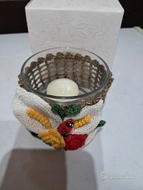 portacandela. decorato ad uncinetto a mano