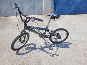 Bicicletta BMX
