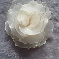 Elegante spilla da cerimonia 