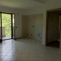 Appartamento 76 mq luminoso In parco chiuso