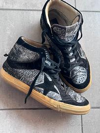 Golden goose